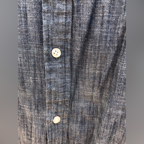 INDUSTRY-Slim fit linen-denim look short sleeve button down shirt. Size L. - Picture 5 of 11